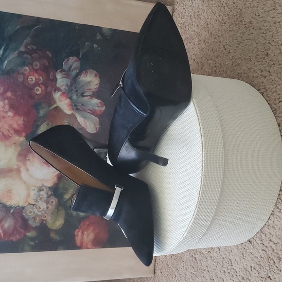 Nine West Faux Hair Heels - Picture 5 of 7